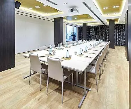 מלון Vincci Gala 4*