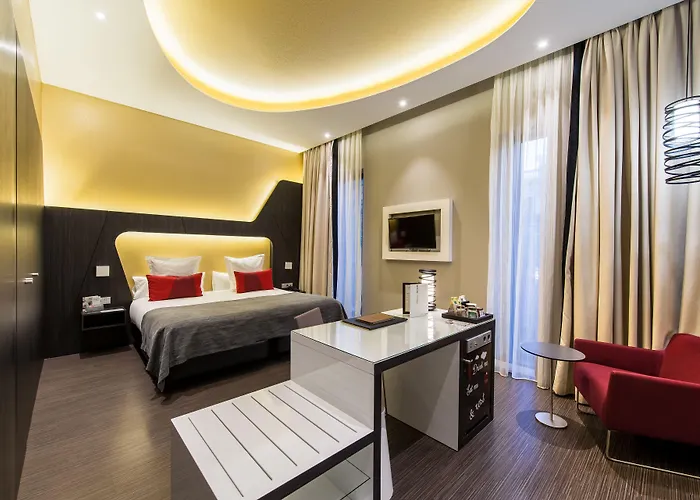 Vincci Gala Hotel 4*