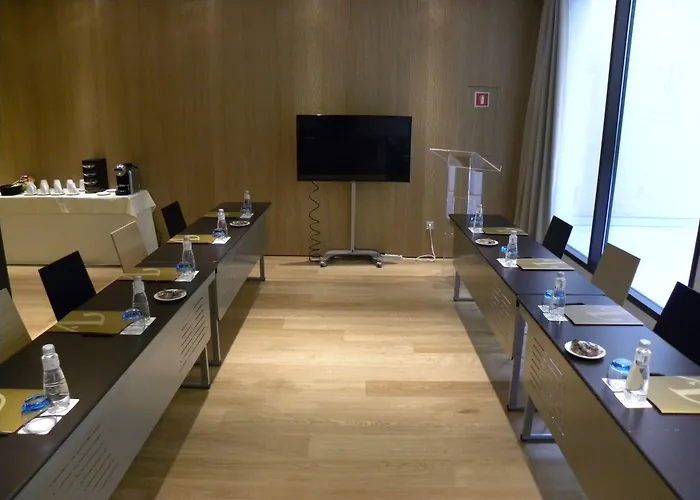 Hotel Vincci Gala 4*